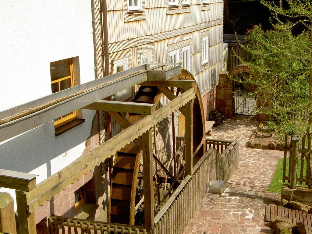 Pension Untere Muehle Burghaun Exterior foto